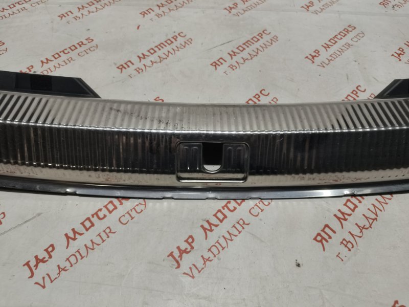 Накладка замка багажника, 3000 рублей, Владимир