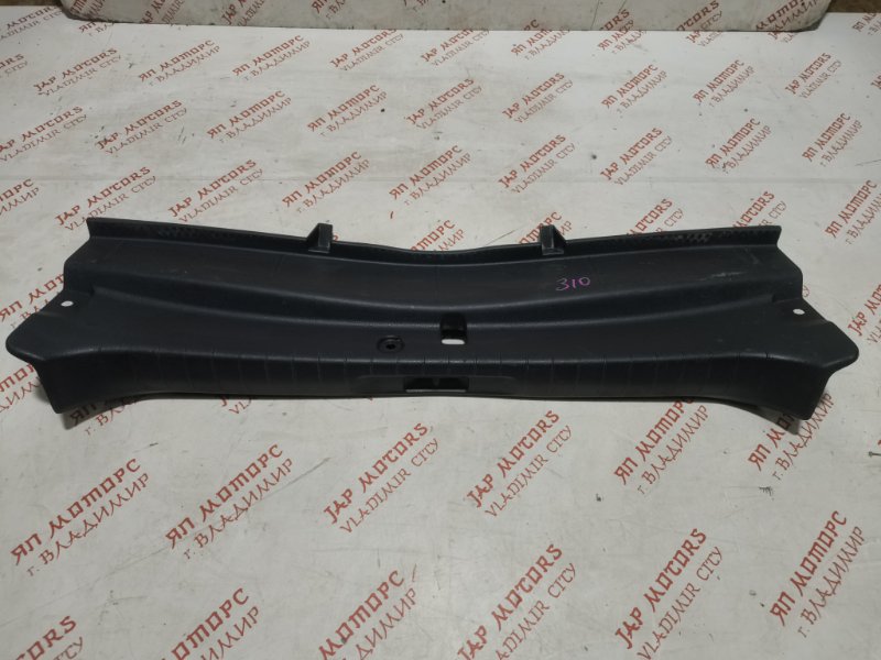 Накладка двери багажника, 1500 рублей, Владимир