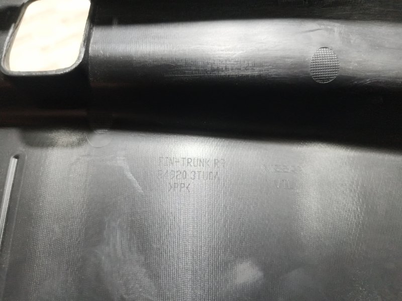 Накладка двери багажника, 1500 рублей, Владимир