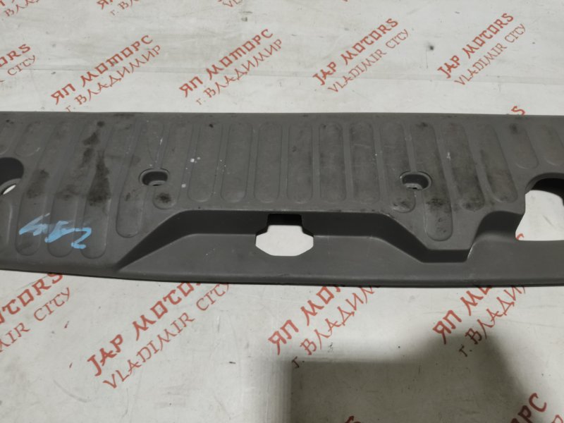 Накладка замка багажника, 3000 рублей, Владимир