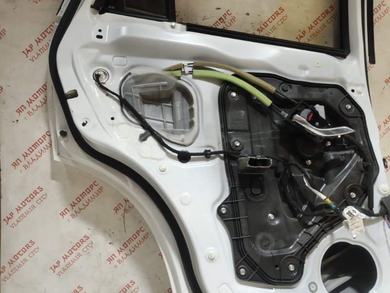 Дверь боковая, 22000 рублей, Владимир