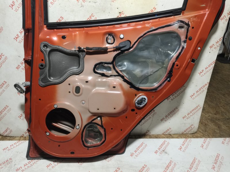 Дверь боковая, 32000 рублей, Владимир