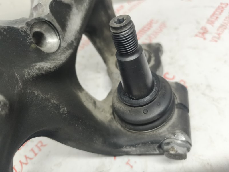 Кулак поворотный, 16500 рублей, Владимир