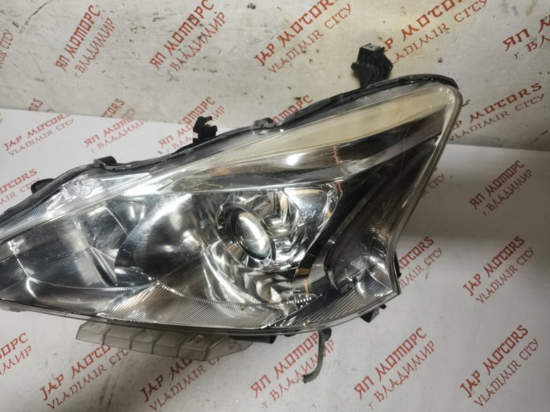 Фара ксеноновая, 12000 рублей, Владимир