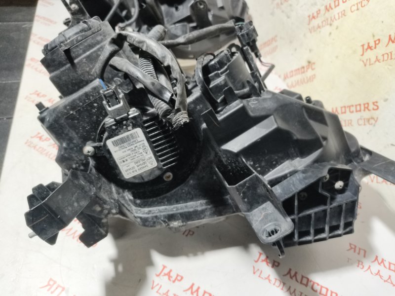 Фара ксеноновая, 35000 рублей, Владимир