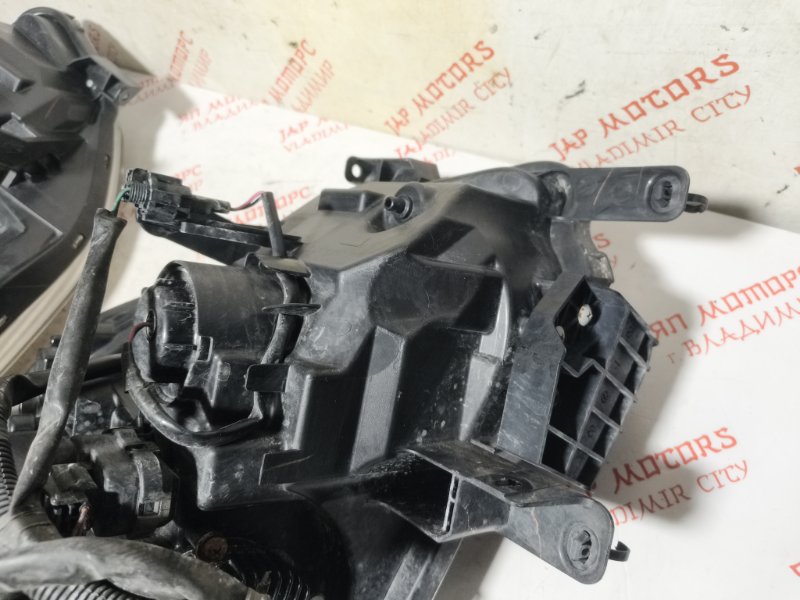 Фара ксеноновая, 35000 рублей, Владимир