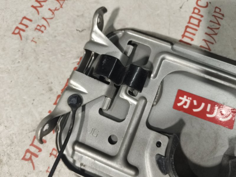 Лючок топливного бака, 500 рублей, Владимир