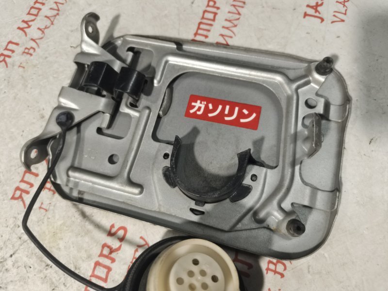 Лючок топливного бака, 500 рублей, Владимир