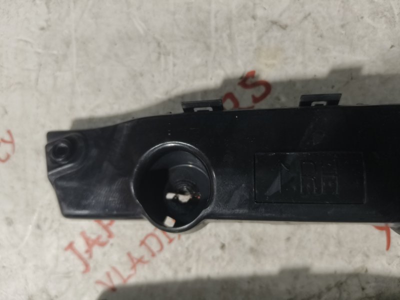 Крепление бампера, 1000 рублей, Владимир