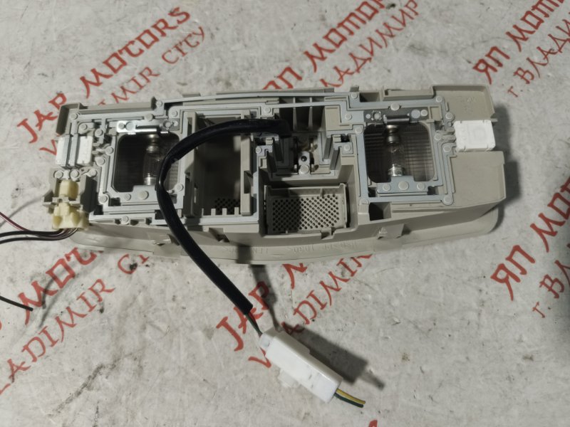 Плафон подсветки салона, 1000 рублей, Владимир