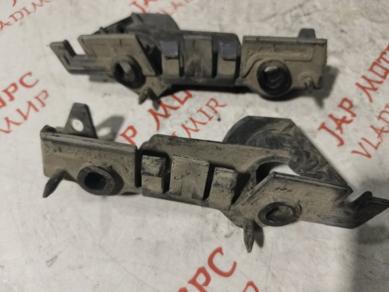 Крепление бампера, 1000 рублей, Владимир