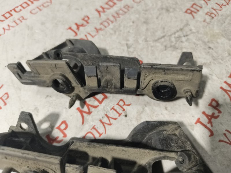 Крепление бампера, 1000 рублей, Владимир