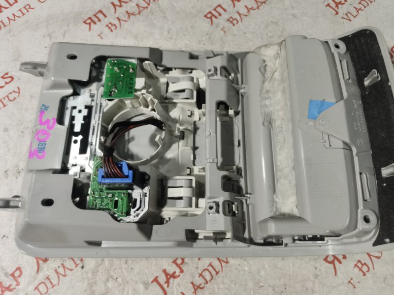 Плафон подсветки салона, 2500 рублей, Владимир