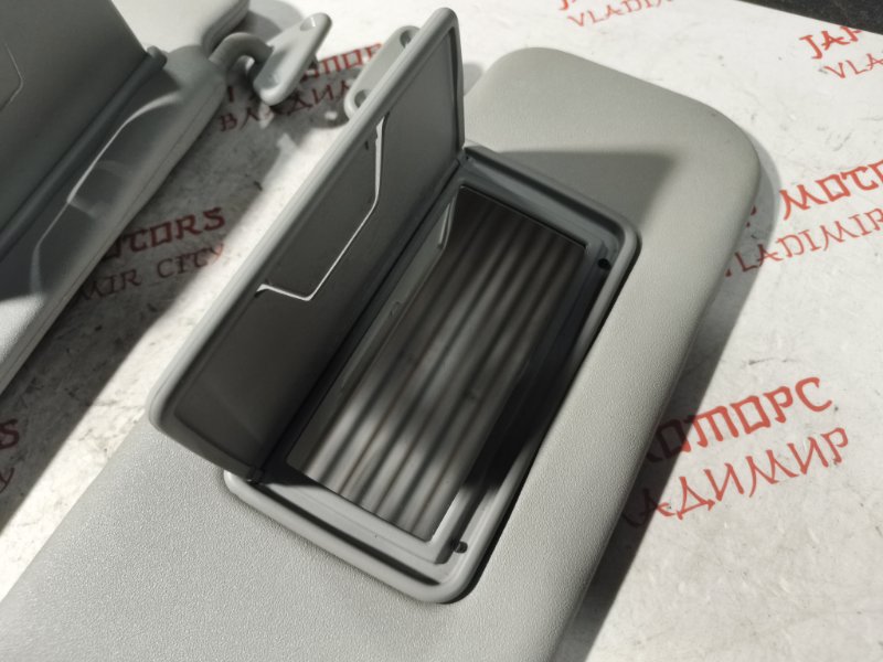 Козырек солнцезащитный, 1000 рублей, Владимир