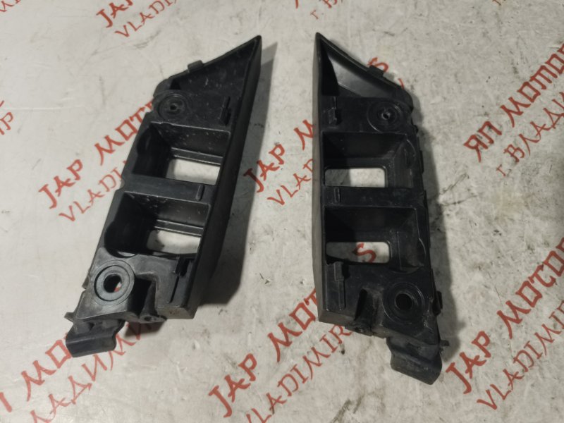 Крепление бампера, 1000 рублей, Владимир