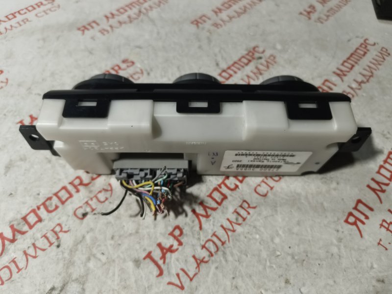 Блок управления климат-контролем, 1000 рублей, Владимир