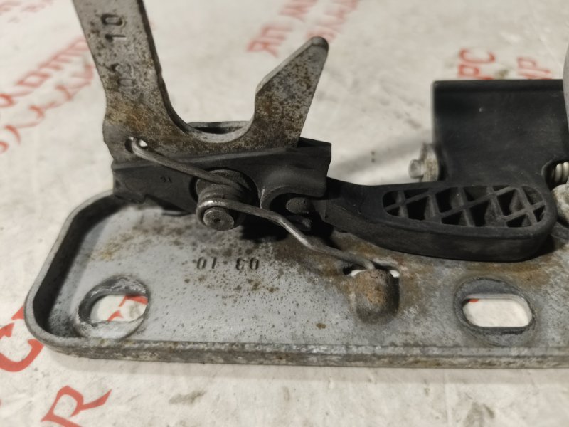 Замок капота, 1000 рублей, Владимир