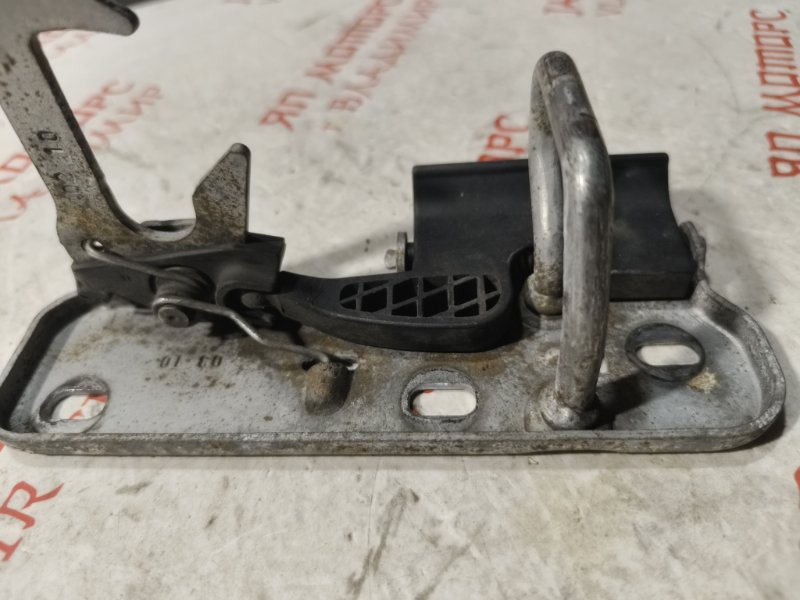 Замок капота, 1000 рублей, Владимир