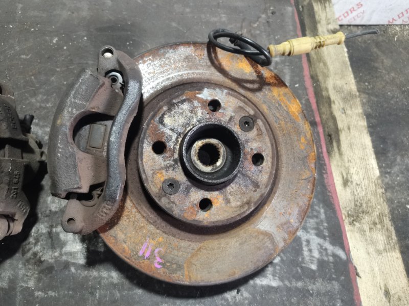 Кулак поворотный, 10000 рублей, Владимир