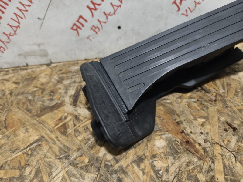 Педаль газа, 1500 рублей, Владимир
