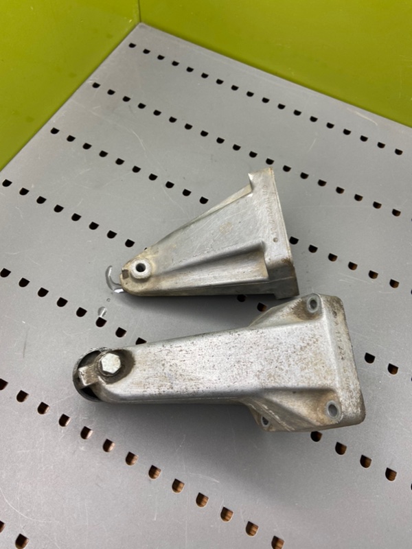 Лапы двс, 1000 рублей, Калининград