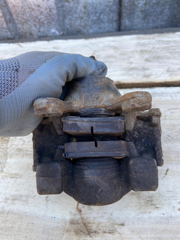 Суппорт тормозной, 2300 рублей, Калининград