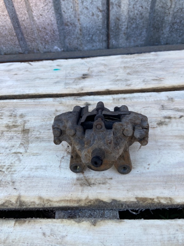 Суппорт тормозной, 2300 рублей, Калининград