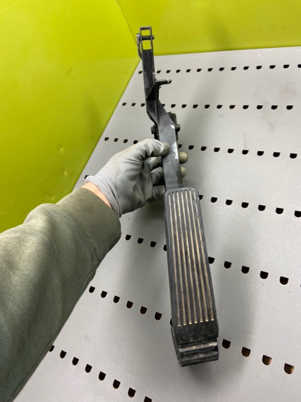 Педаль газа, 1400 рублей, Калининград