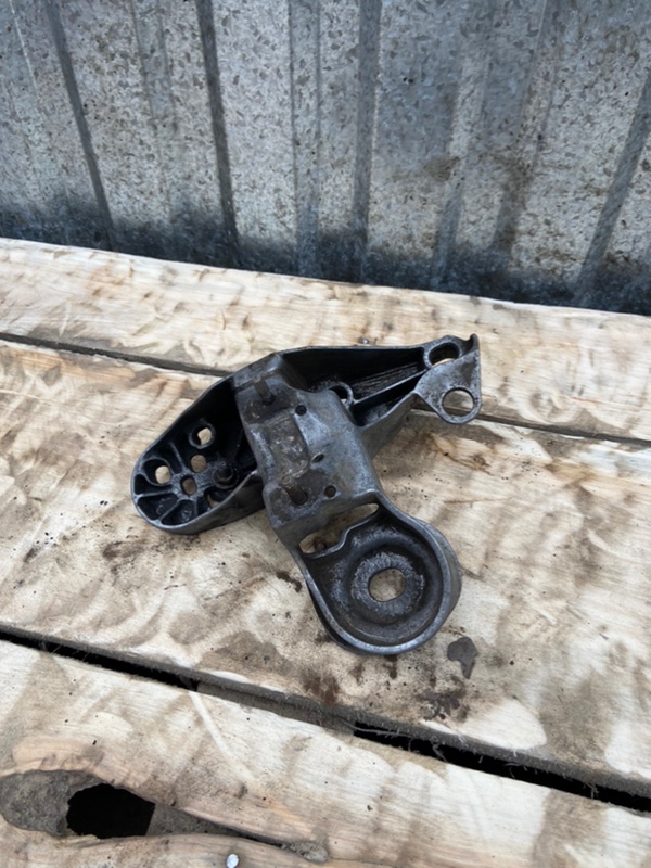 Кронштейн двигателя, 1400 рублей, Калининград