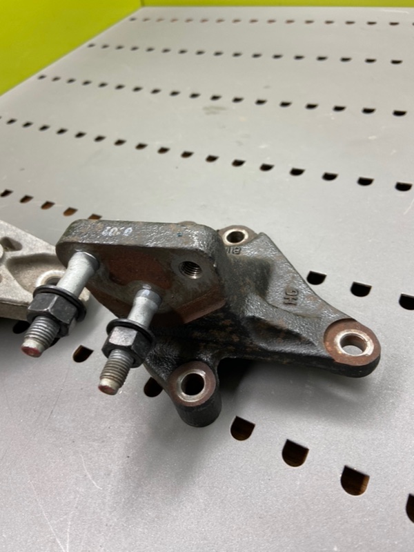 Кронштейн двигателя, 1000 рублей, Калининград