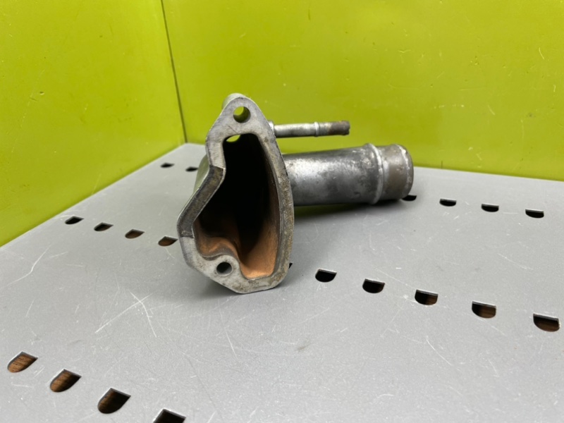 Фланец системы охлаждения, 1200 рублей, Калининград