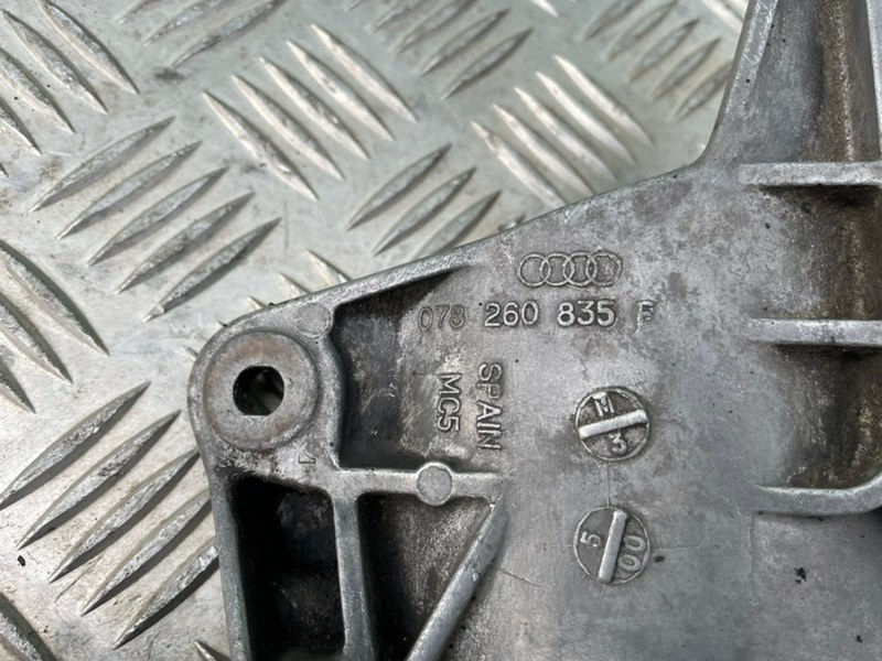 Кронштейн компрессора кондиционера, 1000 рублей, Калининград