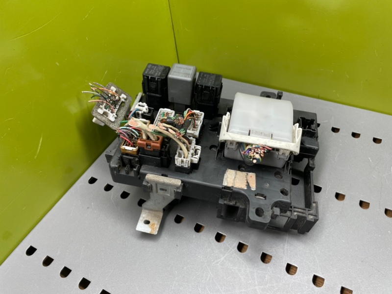 Блок предохранителей, 2000 рублей, Калининград