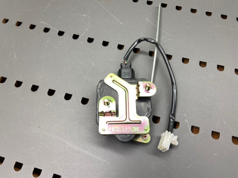 Активатор замка багажника, 1900 рублей, Тверь