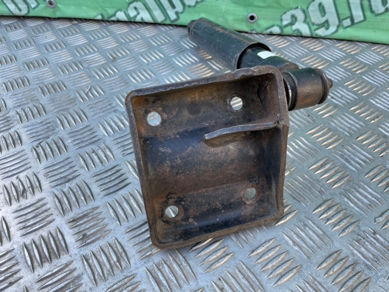 Амортизатор, 1000 рублей, Калининград