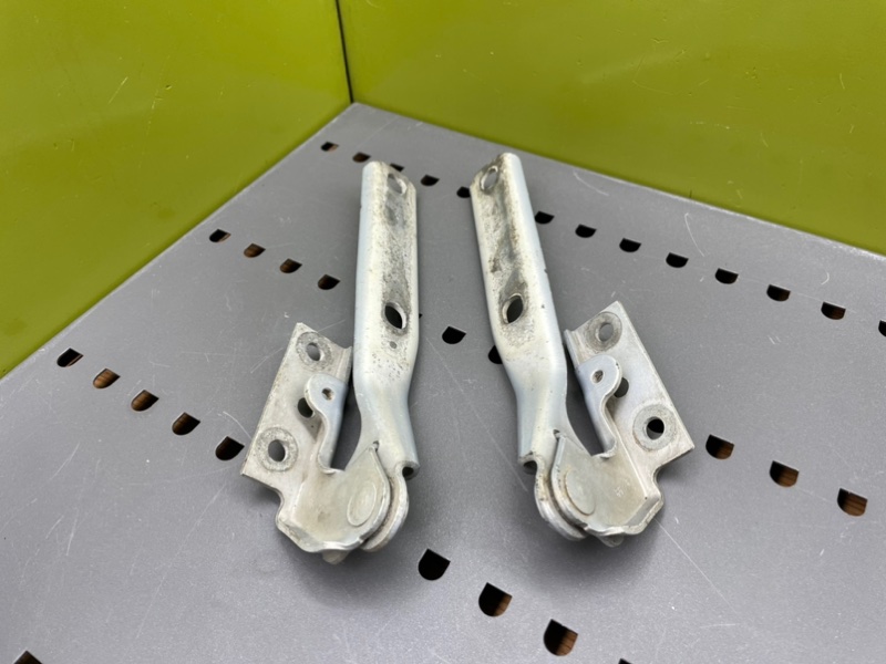 Петли капота, 1400 рублей, Калининград