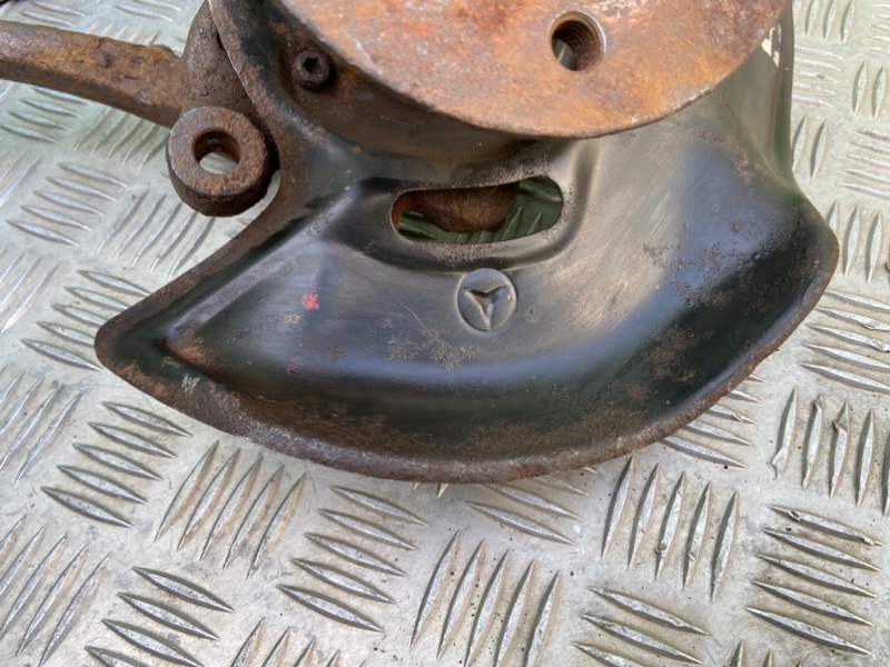 Кулак поворотный, 1900 рублей, Калининград