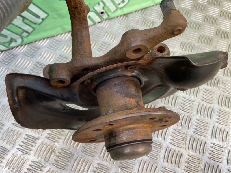 Кулак поворотный, 1900 рублей, Калининград