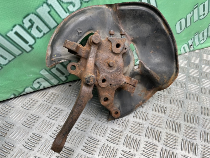 Кулак поворотный, 1900 рублей, Калининград