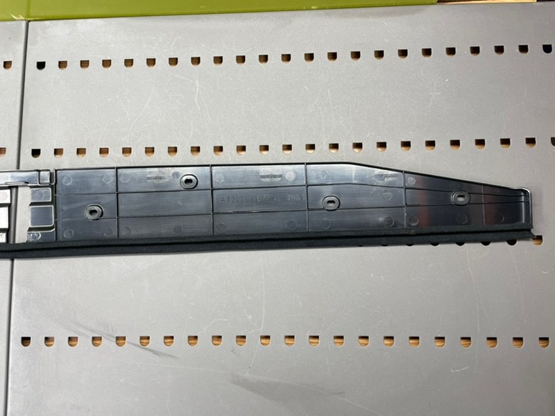 Накладка багажника, 2000 рублей, Калининград