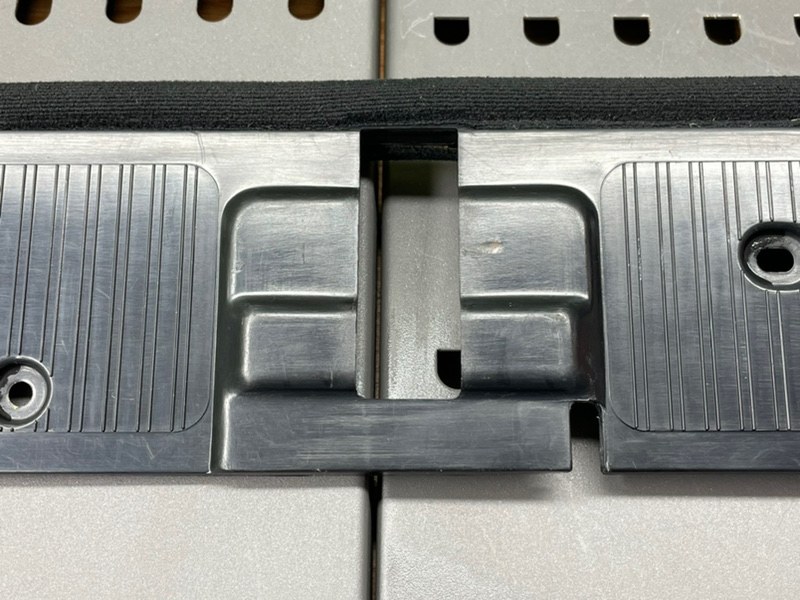 Накладка багажника, 2000 рублей, Калининград