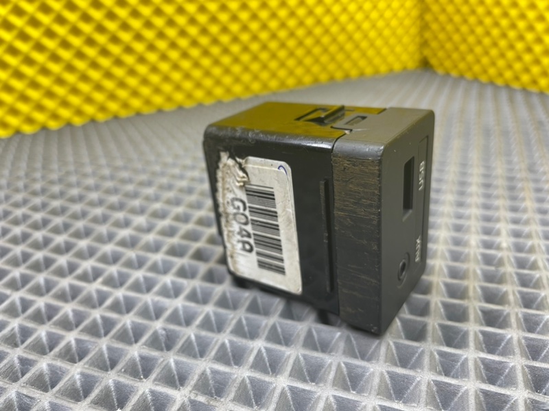 Разъём AUX/USB, 1400 рублей, Калининград