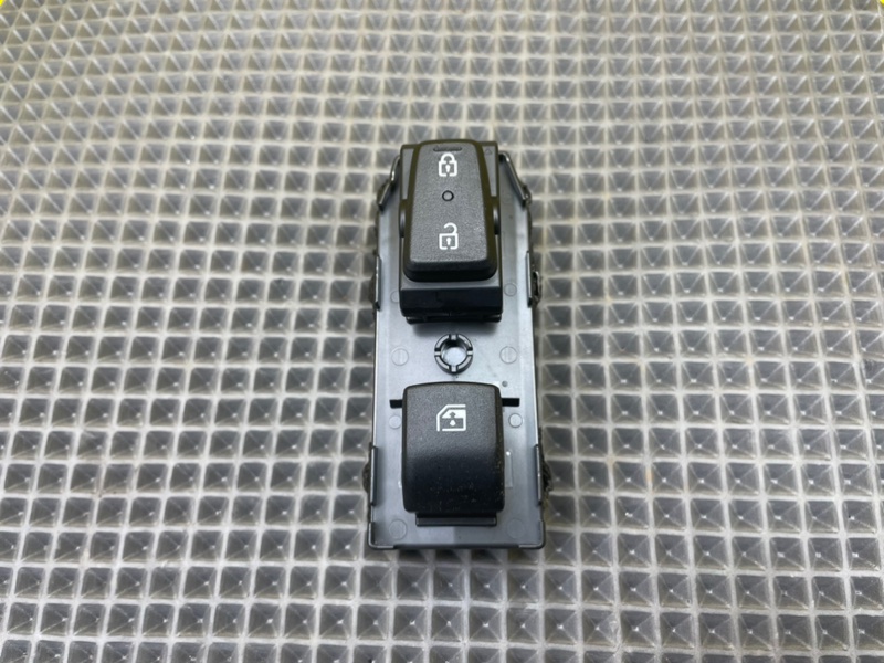 Кнопка эсп, 2800 рублей, Калининград