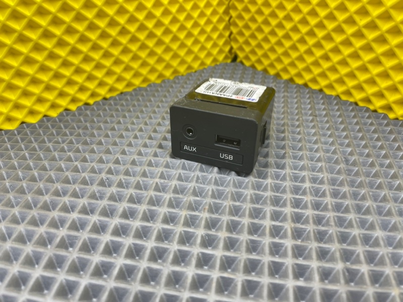 Разъём AUX/USB, 1400 рублей, Калининград