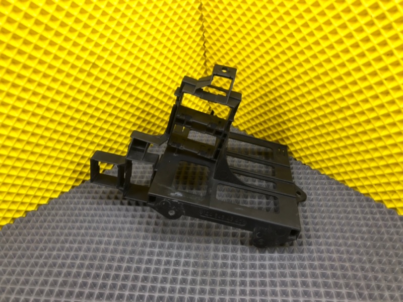 Кронштейн, 600 рублей, Калининград