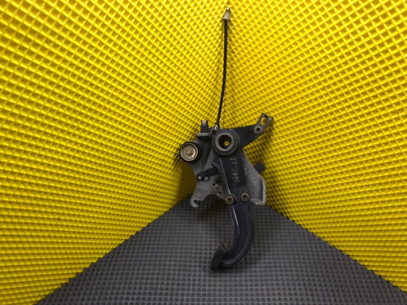 Педаль ручника, 1000 рублей, Калининград