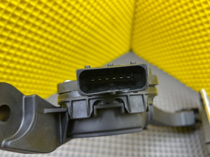 Педаль газа, 1400 рублей, Калининград