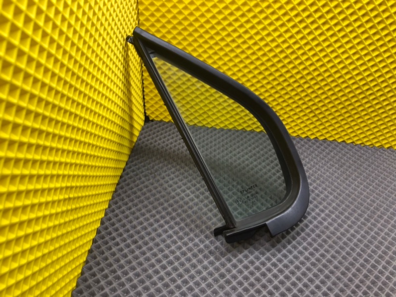 Форточка двери, 500 рублей, Калининград