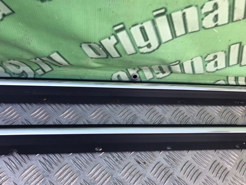 Молдинг стекла, 2000 рублей, Калининград