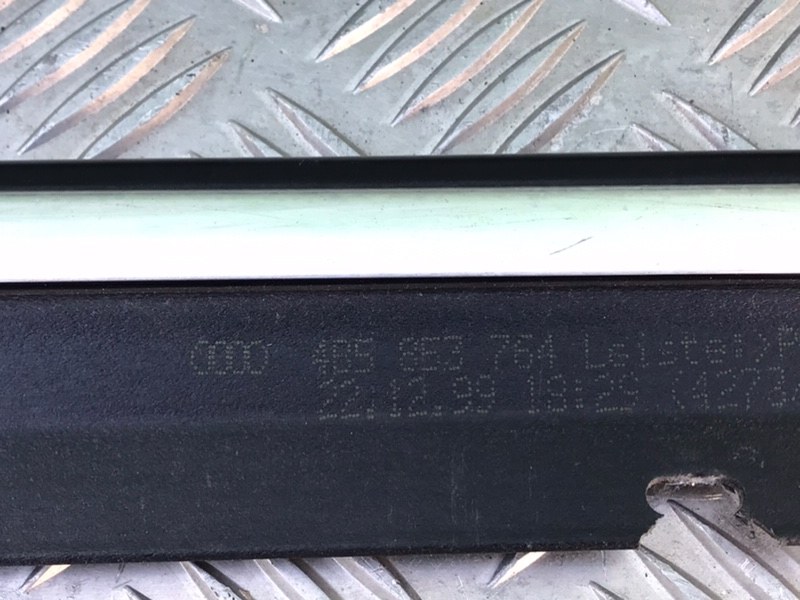 Молдинг стекла, 2000 рублей, Калининград